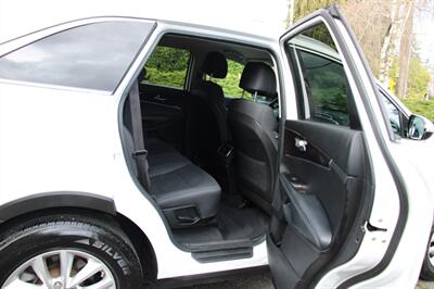 2017 Kia Sorento LX   - Photo 6 - Shoreline, WA 98133