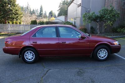 1998 Toyota Camry LE   - Photo 11 - Shoreline, WA 98133