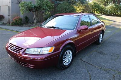 1998 Toyota Camry LE   - Photo 1 - Shoreline, WA 98133