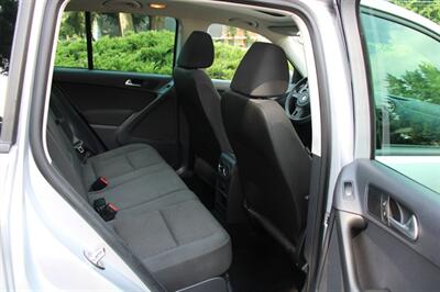 2012 Volkswagen Tiguan S 50K MILES   - Photo 6 - Shoreline, WA 98133
