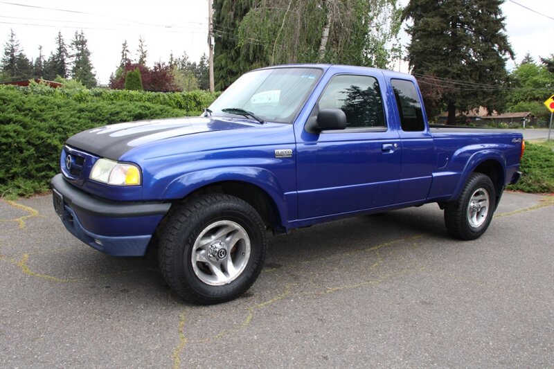 2005 Mazda B4000 SE   - Photo 1 - Shoreline, WA 98133
