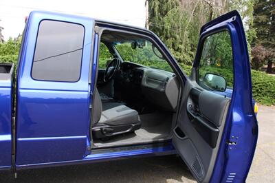 2005 Mazda B4000 SE   - Photo 13 - Shoreline, WA 98133