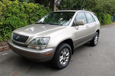 1999 Lexus RX 300   - Photo 1 - Shoreline, WA 98133