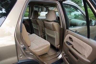 2002 Honda CR-V LX   - Photo 6 - Shoreline, WA 98133
