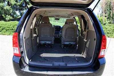 2012 Kia Sedona LX   - Photo 18 - Shoreline, WA 98133