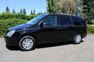 2012 Kia Sedona LX   - Photo 1 - Shoreline, WA 98133