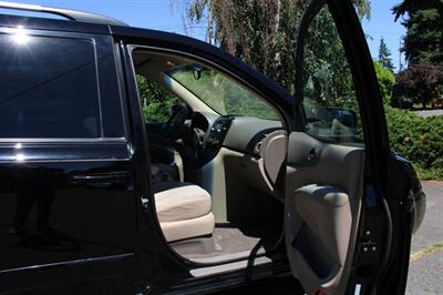 2012 Kia Sedona LX   - Photo 14 - Shoreline, WA 98133