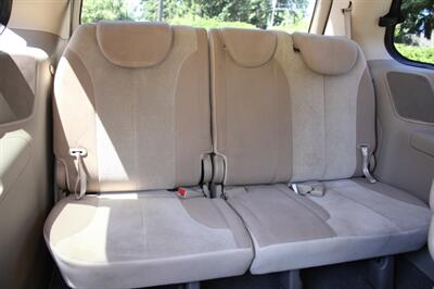 2012 Kia Sedona LX   - Photo 16 - Shoreline, WA 98133
