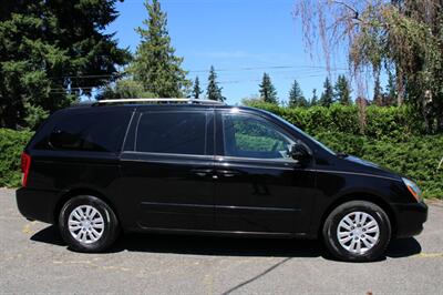 2012 Kia Sedona LX   - Photo 12 - Shoreline, WA 98133