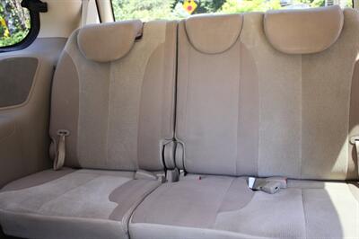 2012 Kia Sedona LX   - Photo 17 - Shoreline, WA 98133