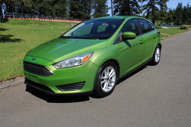 2018 Ford Focus SE 1-owner   - Photo 1 - Shoreline, WA 98133