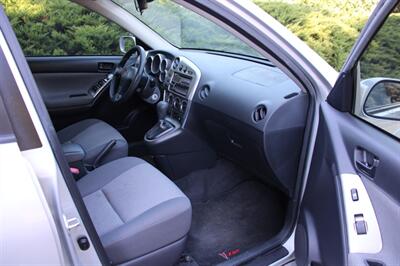 2005 Pontiac Vibe Base 1-owner   - Photo 13 - Shoreline, WA 98133