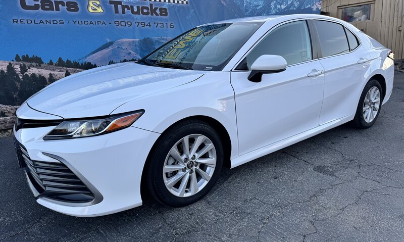 2022 Toyota Camry LE  