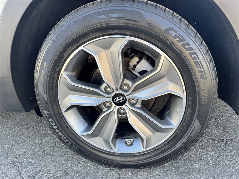 2016 Hyundai SANTA FE SE   - Photo 15 - Redlands, CA 92373