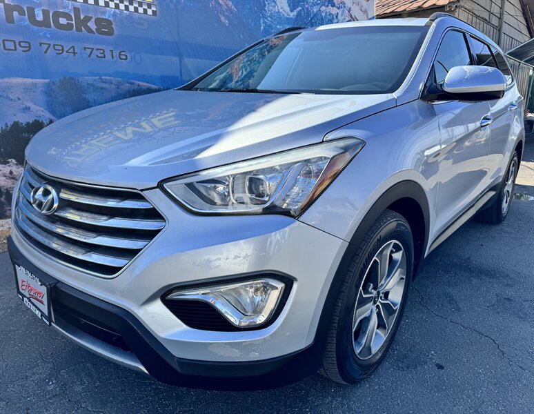 2016 Hyundai SANTA FE SE