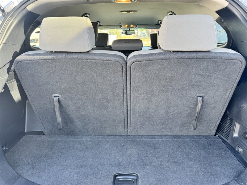 2016 Hyundai SANTA FE SE   - Photo 7 - Redlands, CA 92373