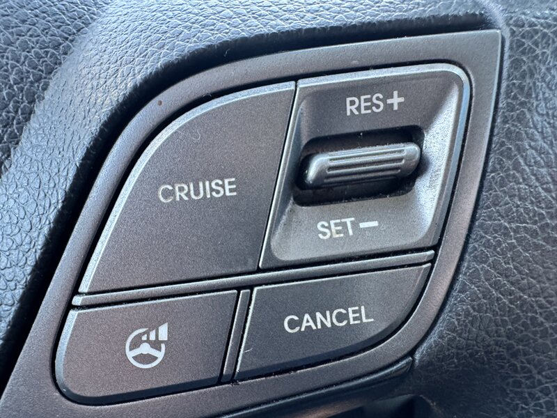 2016 Hyundai SANTA FE SE   - Photo 19 - Redlands, CA 92373
