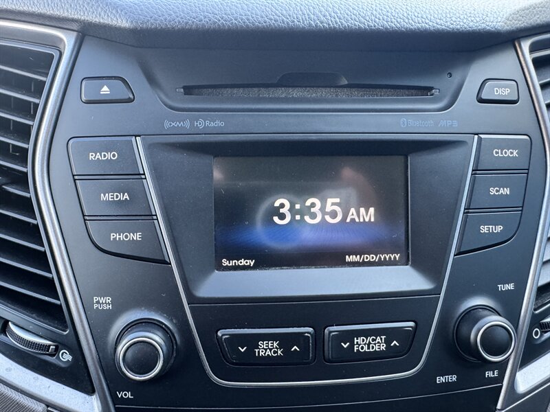 2016 Hyundai SANTA FE SE   - Photo 22 - Redlands, CA 92373