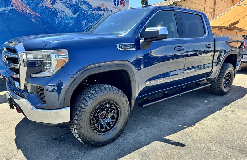 2020 GMC Sierra 1500 SLE 4x4 LIFTED  