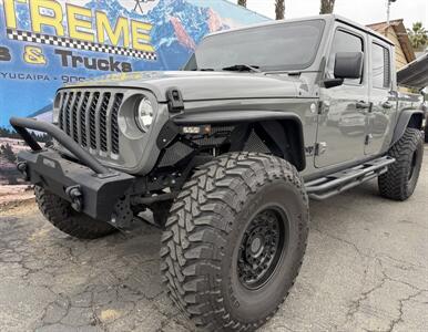 2020 Jeep Gladiator Sport Lifted 40 Inch Toyo tires Re Geared dana 55 Truck