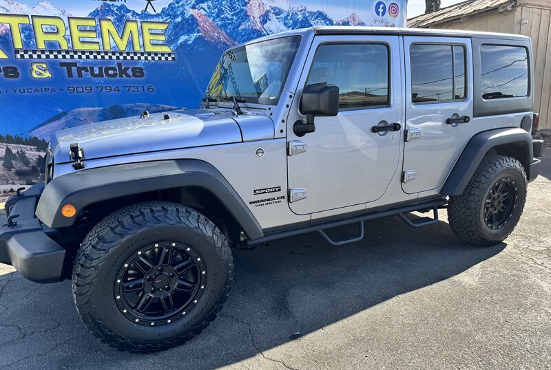 2017 Jeep Wrangler Unlimited Sport  