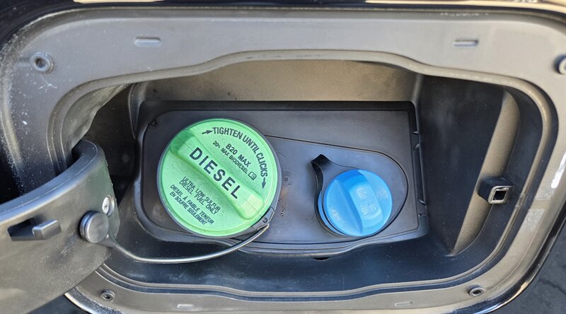 2017 Ford F-250 Super Duty LARIAT DIESEL   - Photo 11 - Redlands, CA 92373