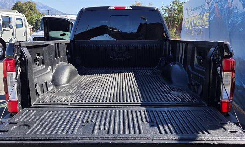 2017 Ford F-250 Super Duty LARIAT DIESEL   - Photo 8 - Redlands, CA 92373