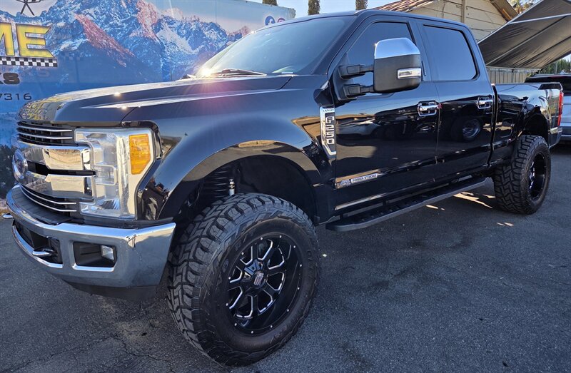 2017 Ford F-250 Super Duty Lariat  