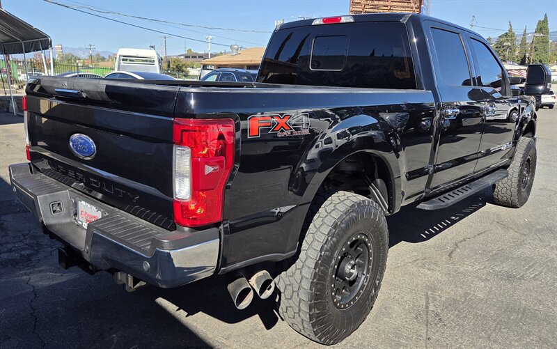 2017 Ford F-250 Super Duty LARIAT DIESEL   - Photo 38 - Redlands, CA 92373