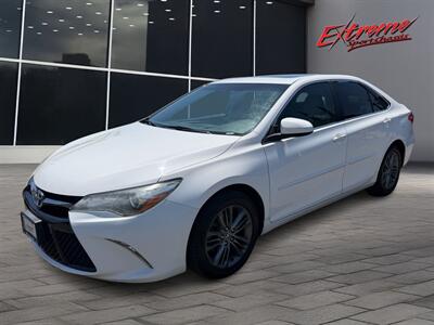 2017 Toyota Camry SE Sedan