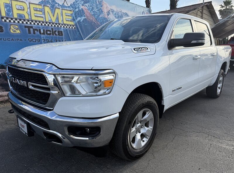 2022 RAM 1500 Big Horn/Lone Star 4x4 Crew Cab 5'7's photo