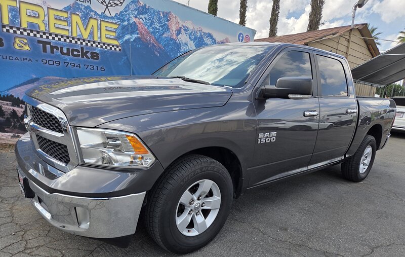2017 RAM 1500 SLT  