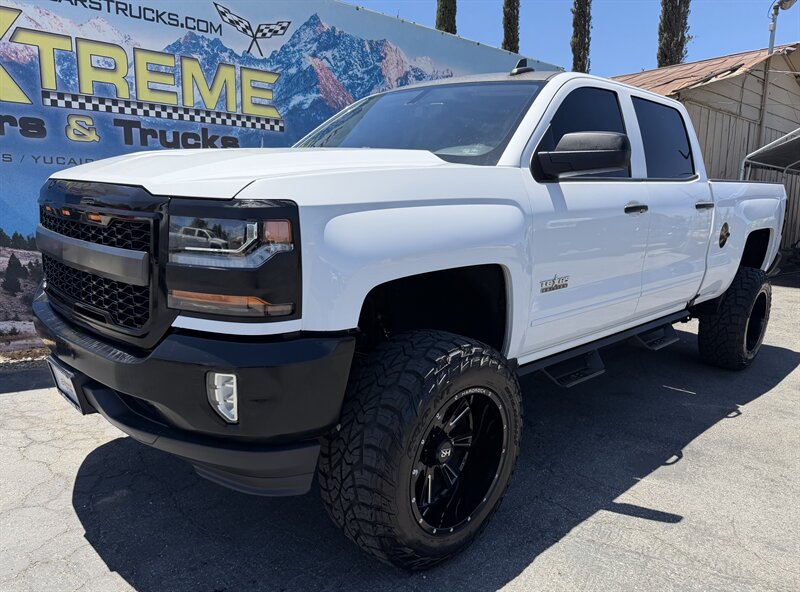 2017 Chevrolet Silverado 1500 LT Crew Cab Standard Box's photo