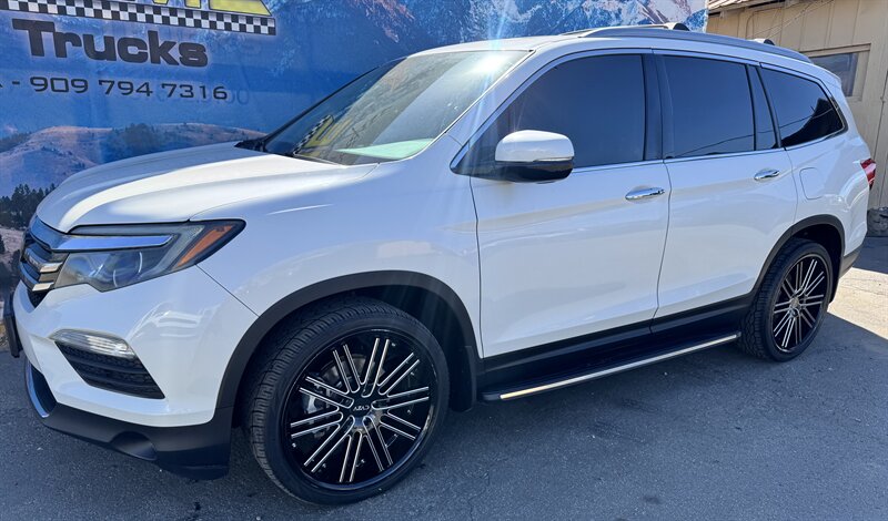 2018 Honda Pilot Touring  