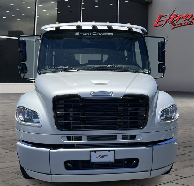 2025 Freightliner LH5 SPORTCHASSIS  