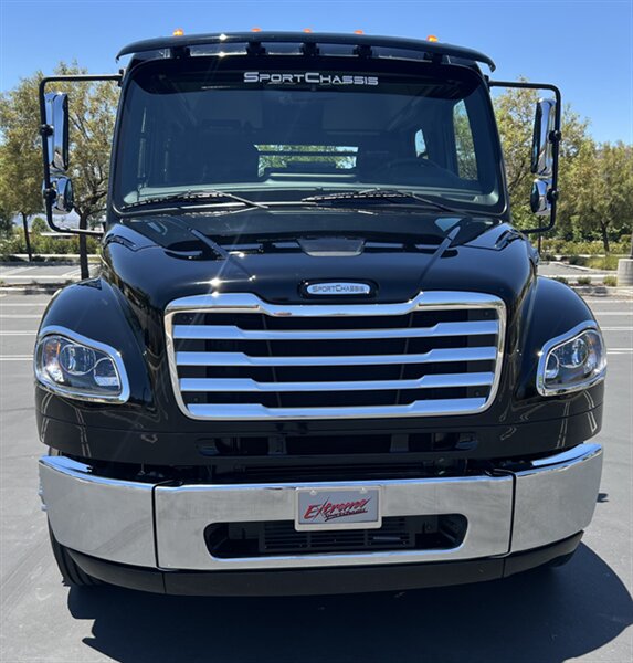 2025 Freightliner LH5 SPORTCHASSIS  LH5
