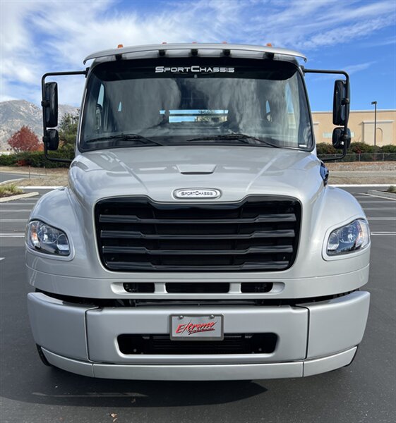 2025 Freightliner LH5 SPORTCHASSIS  LH5
