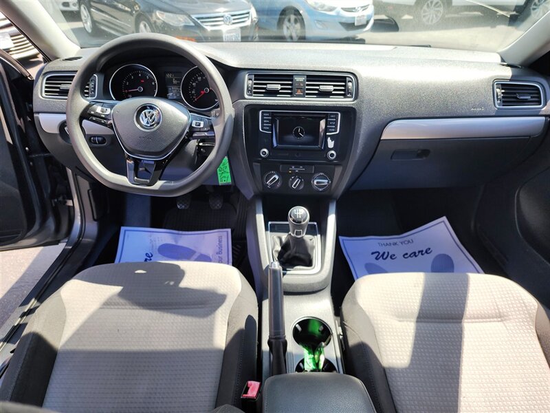 2017 Volkswagen Jetta 1.4T S photo 21