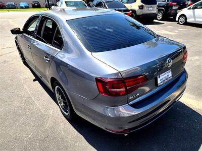 2017 Volkswagen Jetta 1.4T S   - Photo 6 - San Diego, CA 92120