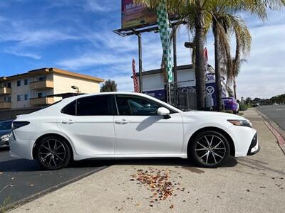 2021 Toyota Camry SE   - Photo 2 - San Diego, CA 92120