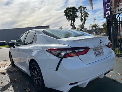 2021 Toyota Camry SE   - Photo 8 - San Diego, CA 92120