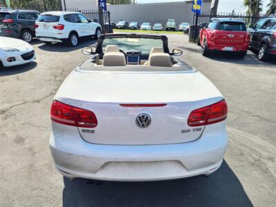 2012 Volkswagen Eos Komfort SULEV   - Photo 2 - San Diego, CA 92120