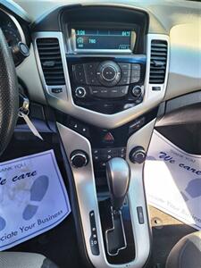 2014 Chevrolet Cruze LS Auto   - Photo 20 - San Diego, CA 92120