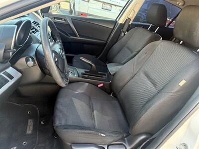 2013 Mazda Mazda3 i Sport   - Photo 10 - San Diego, CA 92120