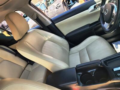 2013 Lexus CT 200h   - Photo 17 - San Diego, CA 92120