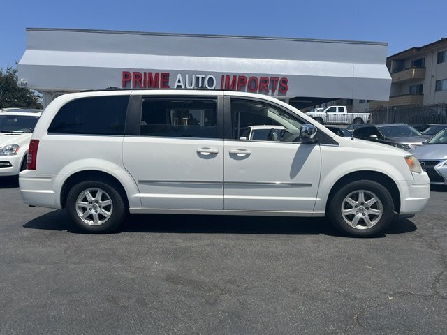 2010 Chrysler Town & Country