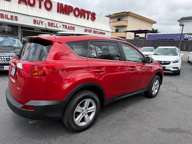 2013 Toyota RAV4 XLE  