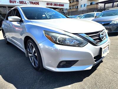 2017 Nissan Altima 2.5 SR   - Photo 4 - San Diego, CA 92120