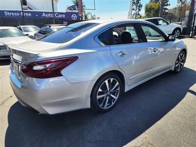 2017 Nissan Altima 2.5 SR   - Photo 14 - San Diego, CA 92120
