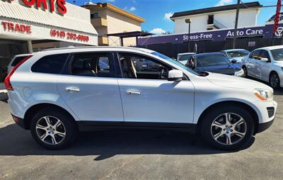 2013 Volvo XC60 T6   - Photo 8 - San Diego, CA 92120